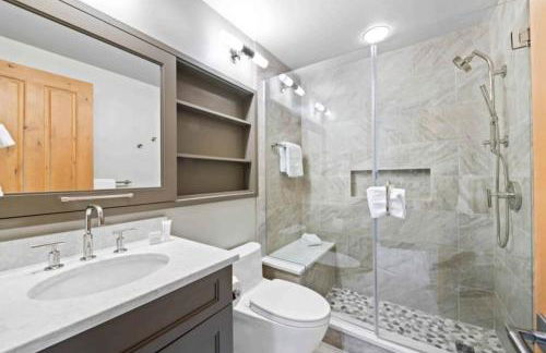 Villa Montane 225 by East West Hospitality - Foto 17