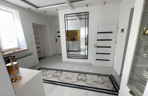 Luksusowa Ekskluzywna willa z sauną,siłownią dużym ekskluzywnym salonem na wyłączność eksluzywny duży dom 2 poziomy-dom nowoczesny styl elegancki 3 łazienki , sypialnia,salon, 2 duże garaże POMYSŁ NA JESIENNO ZIMOWY WYJAZD wolne terminy !! - Foto 58