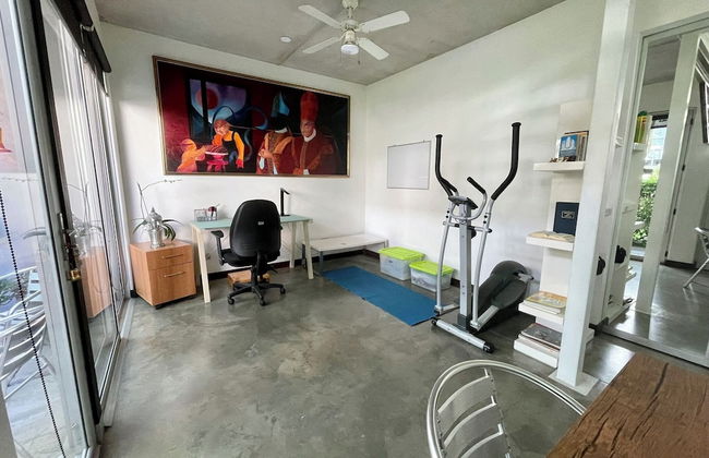 Beautiful Spacious Loft 2 Bedrooms 2 Full Baths 2 car Garage in Downtown - Foto 31