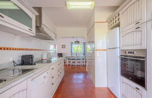 Villa Amendoeira-POOL HEATED - By Algarkasa - Foto 21