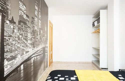 Amplia casa en Granada ideal para familias - Foto 5