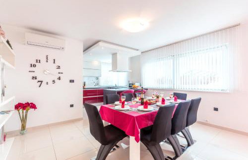 Vila Zatona Sunset with heated swimming pool - Photo 20