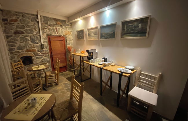 Castlerizaraki - Photo 5