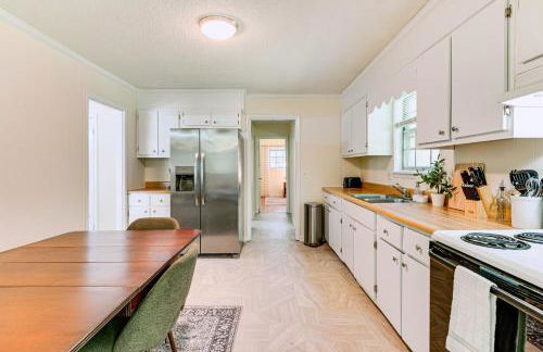 Family-Friendly Huntsville Home with Spacious Yard - Foto 8