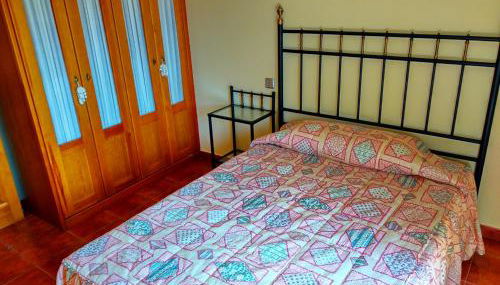 CASA AMPLIA CON JARDÍN Y APARCAMIENTO G-100147 - Foto 5