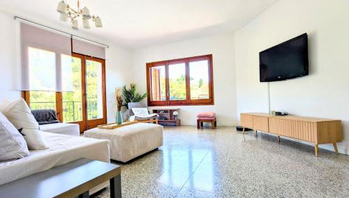 Charming Attic with Pool and Seaviews - Photo 2