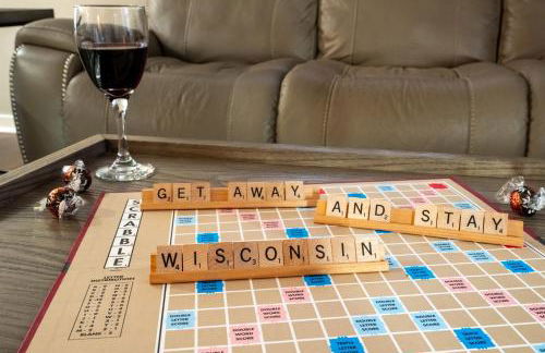 Secluded Home Walk to Marina GameRoom & HotTub - Foto 18