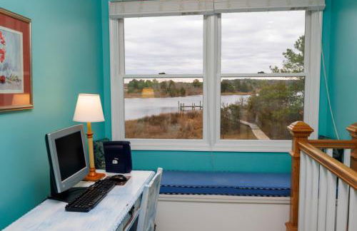 Very Private and Spacious Waterfront Family House - Foto 28