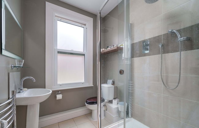 Modern flat near Battersea Park - Photo 18