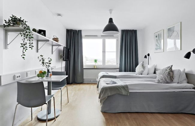 Forenom Aparthotel Stockholm Alvik - Photo 1