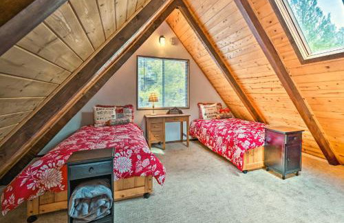 Deck and Grill A-Frame Cabin in Munds Park! - Foto 19