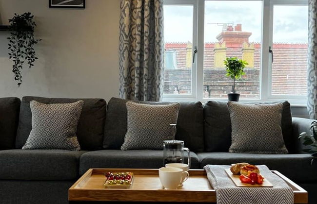 Penthouse On The Rows - Cathedral Views - Photo 10