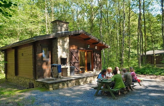 Cozy, Wooden Chalet With a Microwave, Located in a Forest - Foto 1