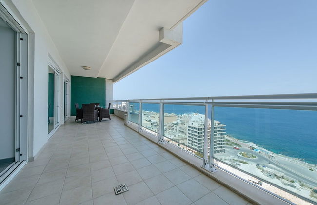 Seafront Luxury Apartment Incl Pool - Foto 33