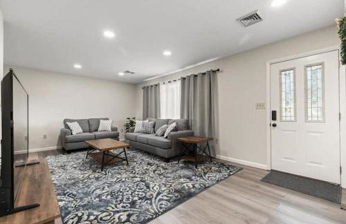 Joyful 5-Bedroom Home - Foto 36