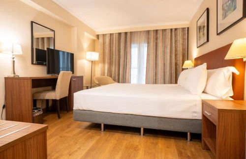 Aparto-Hotel Rosales - Photo 52