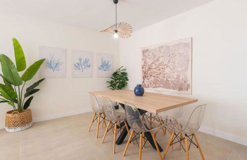 In front of SEA & CENTER - Foto 6