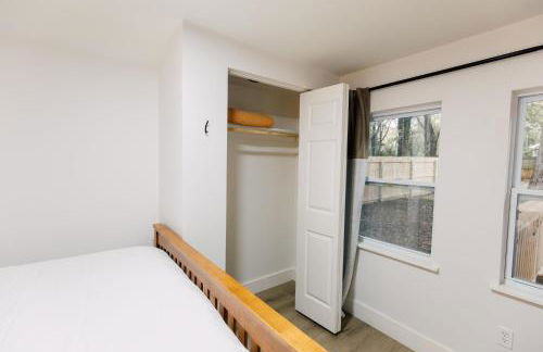 The Little Blue House - 1 King & 3 Queen beds - Foto 31