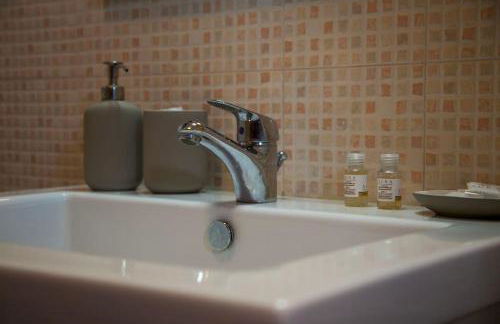 [Montecatini Terme] ''Lo Zizzolo'' Casa Moderna e Tranquilla - Foto 14