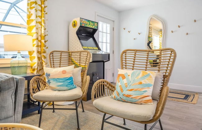 Fun Family-friendly Largo Home Heated Pool - Photo 20