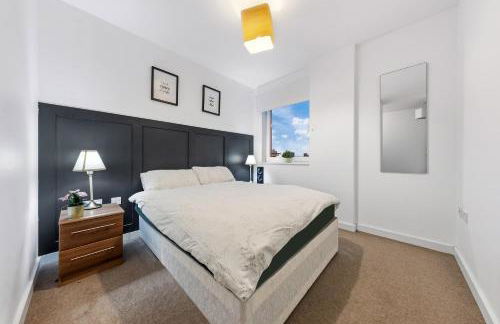 City Gem with River Views Near Canary Wharf & O2 - Foto 9