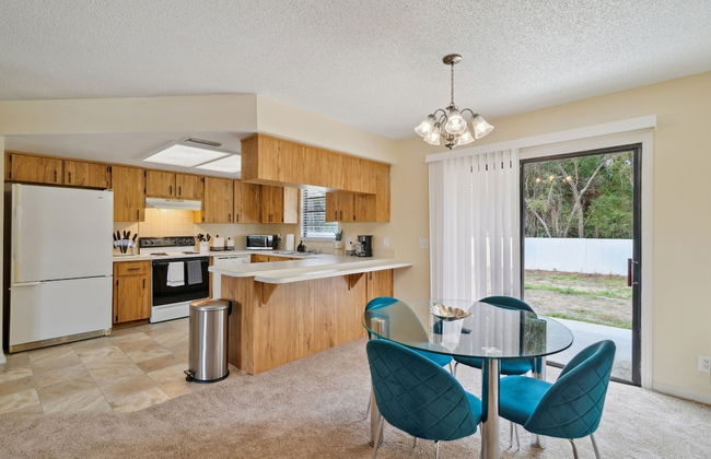 Charming Cottage Escape 3 Bedroom Home by RedAwning - Foto 11