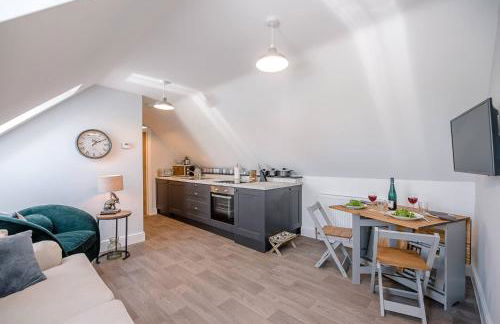 Geoff's Rest at Pond Hall Farm in Hadleigh with Private Hot Tub - Foto 6