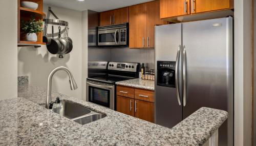 Urban Gallery Loft - King Bed - Larimer Square - Foto 5