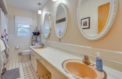Jackson Home w/ Fire Pit & Yard: 3 Mi to Downtown - Foto 19
