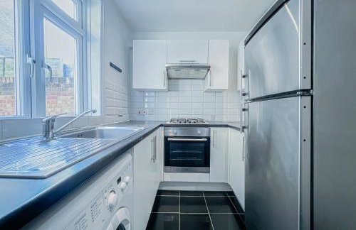 Urban Oasis with Private Garden - Foto 16