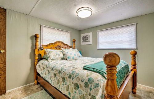 Cabin with Fire Pit, Walk to Steinhatchee River! - Foto 15