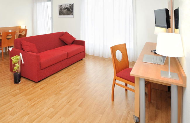 Séjours & Affaires Rennes Villa Camilla - Foto 12