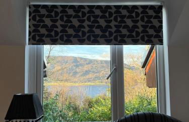 Stylish Highland Home - Photo 11