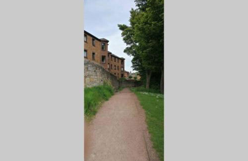 Faodail, 1 Bed Studio apartment at Ravenscraig Castle and Park - Foto 5