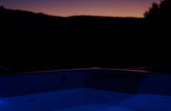 Refúgio na Lapinha com dois chalés, ideais para casal, família ou pequeno grupo de amigos, com acesso privativo à lagoa, caiaques e quadra de beach tennis - Foto 48