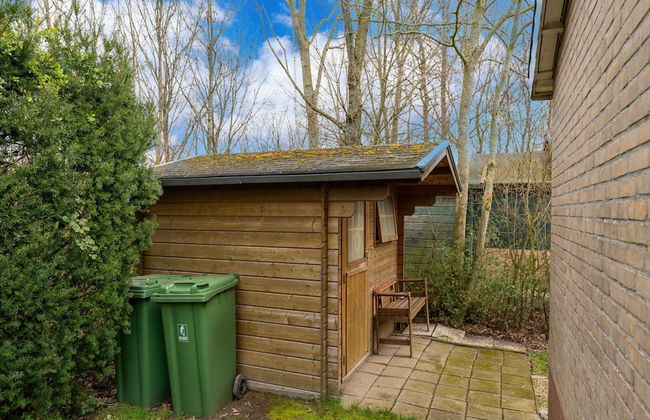 Holiday Home in Zeeland Near Lake - Foto 29