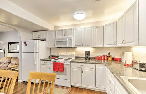 Charming Historic Condo - Walk to Downtown and UW - Foto 8