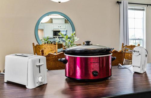 Deep Blue Yonder - Ping-pong! Bikes! Games! Cute and cozy 3-bed, 2-bath home in the heart of Crystal Beach! - Foto 15