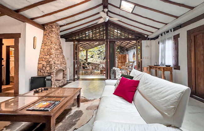 Pé na areia - Praia do Curral - Ilhabela - Foto 16