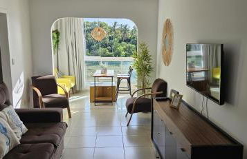 Refúgio Secreto na Praia da Bacutia, Piscina, Churrasqueira, Ar condicionado 80m da melhor praia de Guarapari - Foto 3