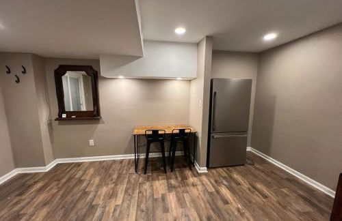 Charming Renovated Home Near Fayetteville, Rustic Retreat for Families - Foto 9