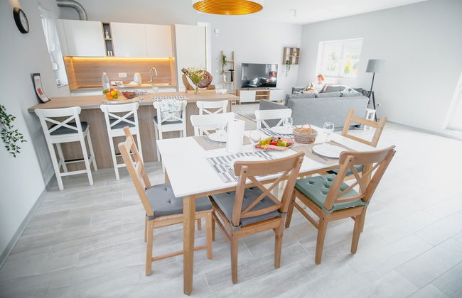 Quaint Holiday Home in Lovinac With Terrace - Foto 6