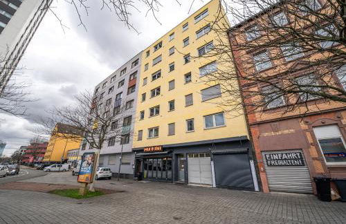 City Heart - 2min to station - Foto 13