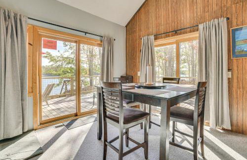 Pet-friendly Lakefront Gaylord Home with Dock! - Foto 9
