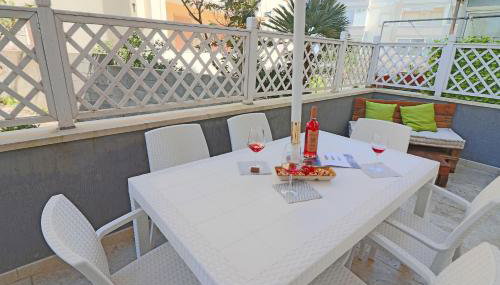 Luisa Holiday House With Air Conditioning And Balcony - Foto 2