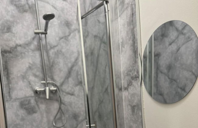 Studio - Sleeps 2 - Parking - Close to Paddington - Foto 4