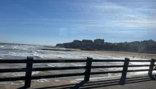 Dog friendly Beach Apartment - Foto 3