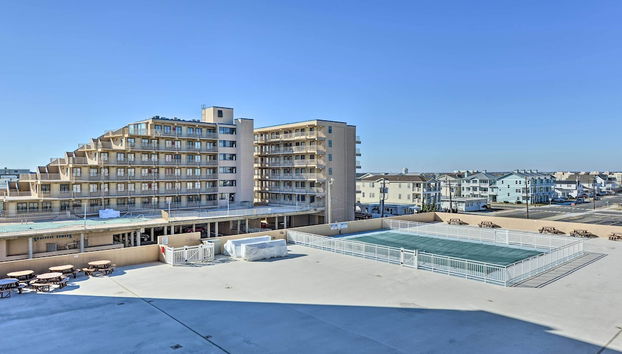 Simple North Wildwood Condo - Steps to Beach - Photo 5, Intérieur