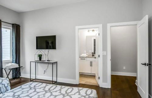 Stylish Nashville Home - Rooftop Deck - Hot Tub - Photo 18