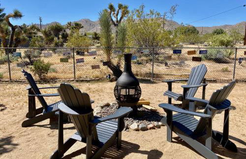 10 minutes to JTNP - Sauna, Hot Tub, Cold Plunge Saltwater Pool, Telescope, Fireplace and Views - Foto 4